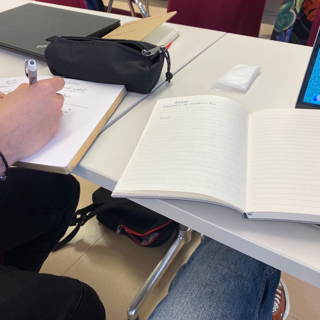 How to Write a Descriptive Essay That Isn't Boring